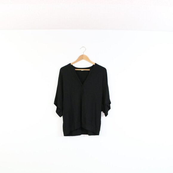*Terrera Black V Neck Blouse - Picture 3 of 7